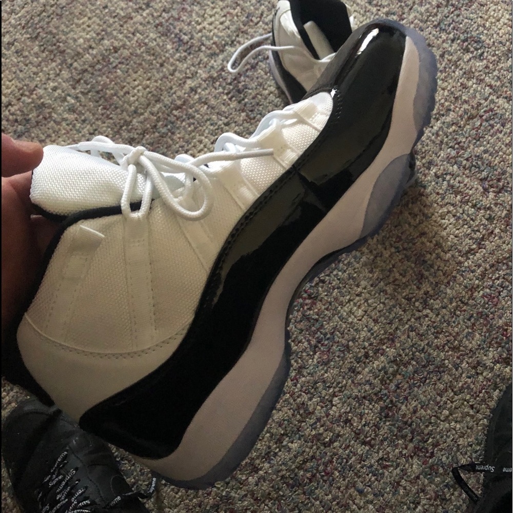 Jordan 11 men’s size 11.5